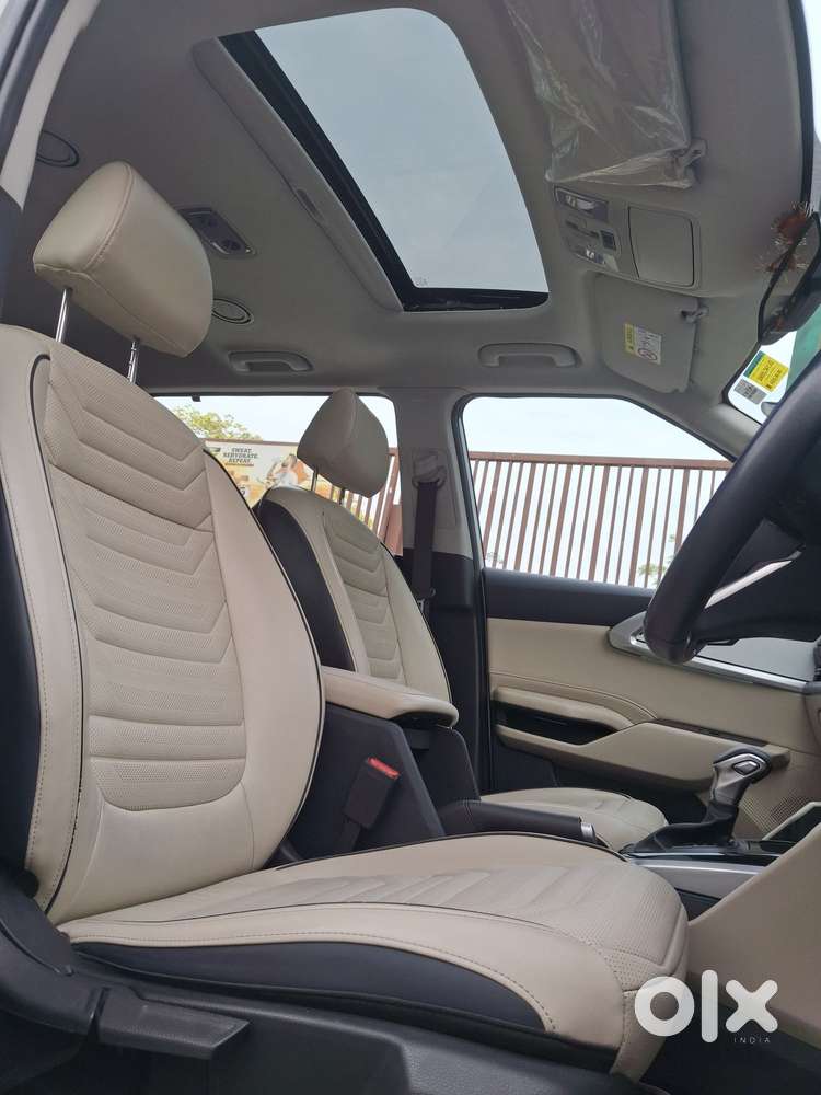 Kia Carens Luxury (o)1.5 Diesel At 7 Str, 2024, Diesel