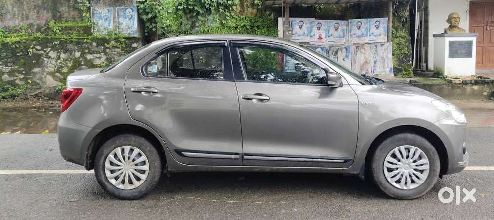 Maruti Suzuki Dzire 1.2 Zxi, 2017, Petrol