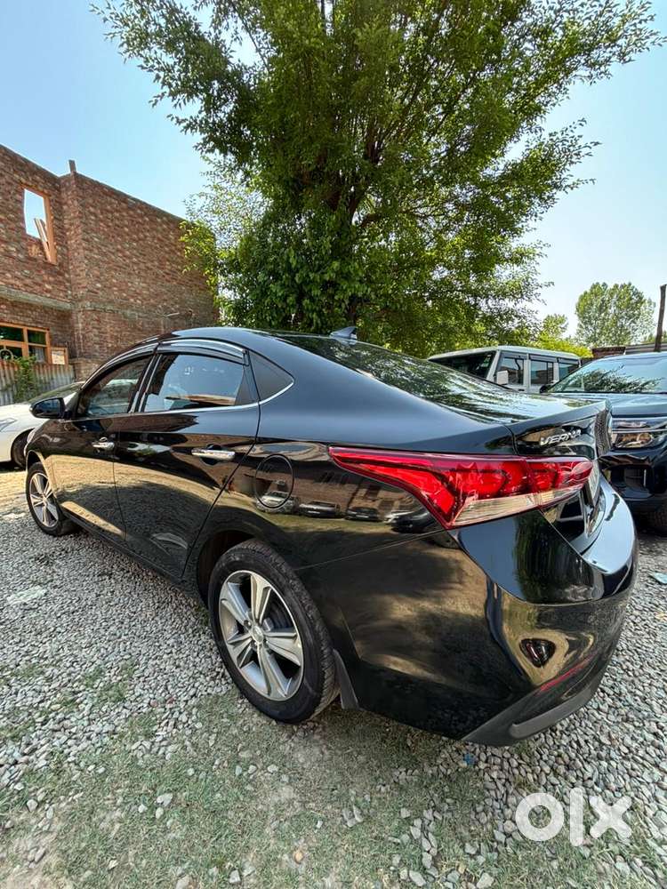 Hyundai Verna 1.6 Sx (o) Vtvt, 2019, Petrol