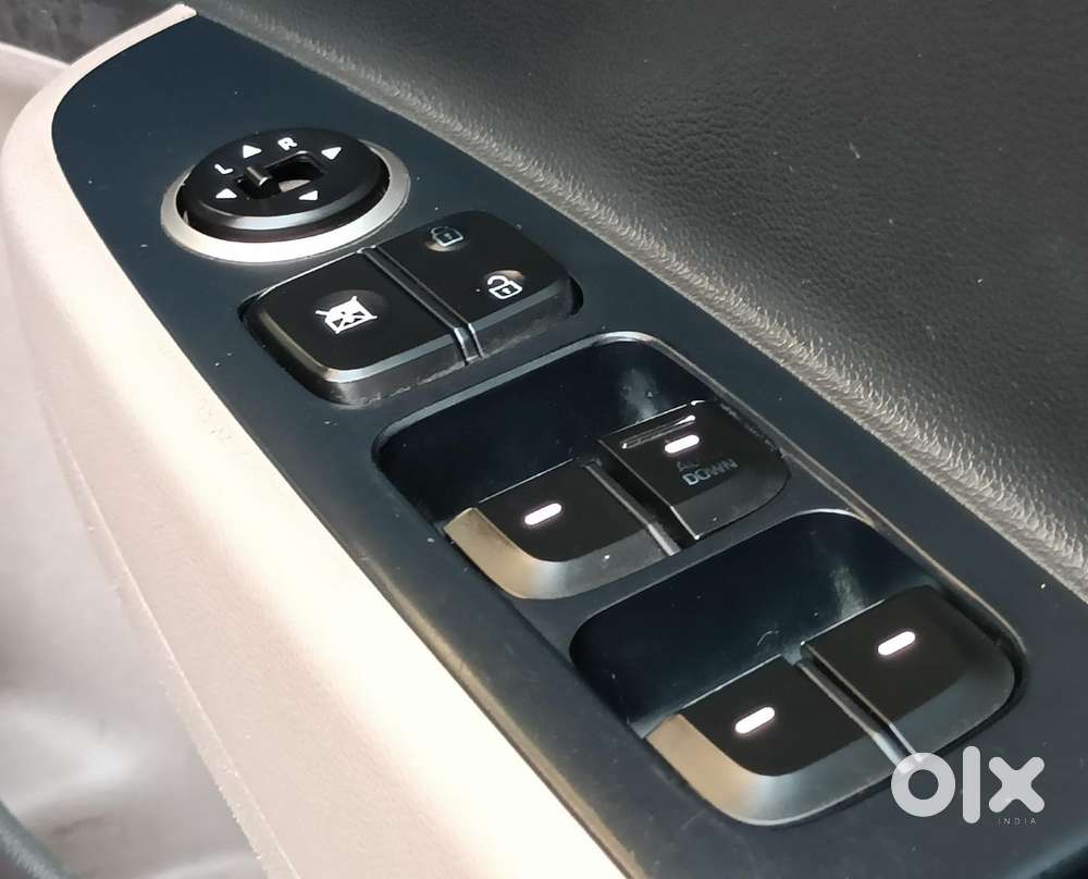 Hyundai Grand I10 2016-2017 Sportz, 2017, Petrol