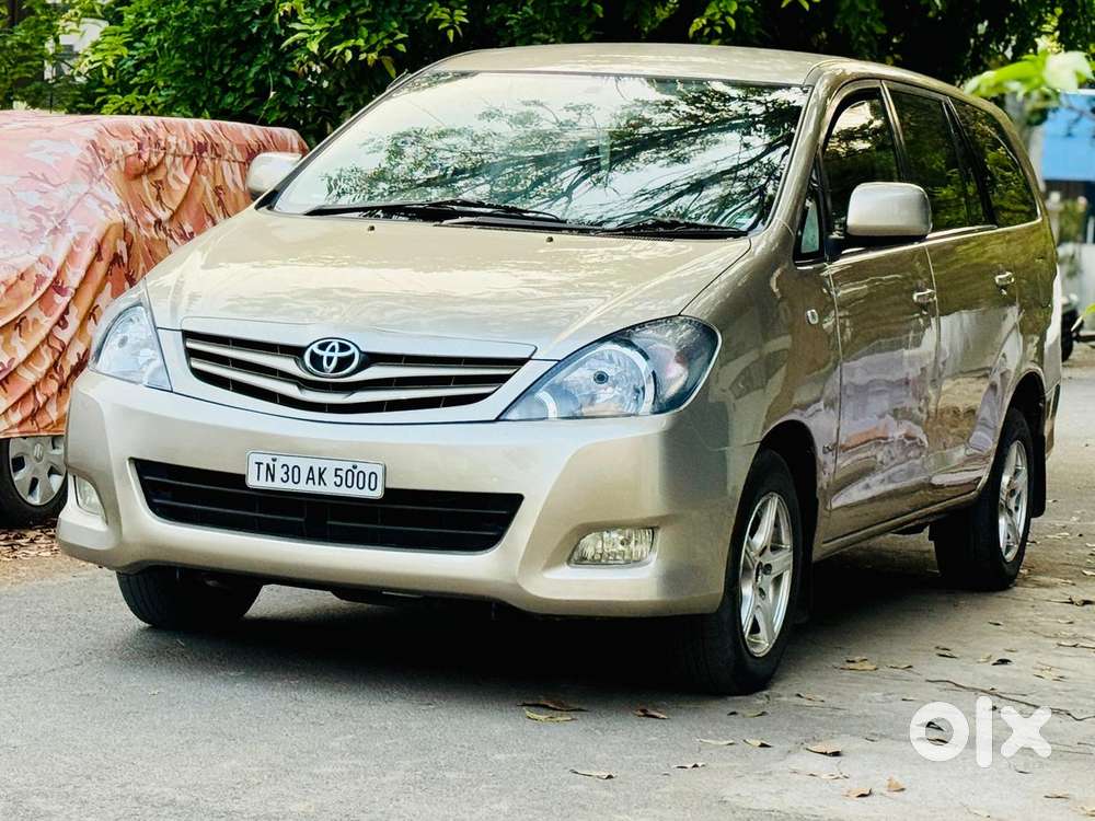 Toyota Innova 2.5 G (diesel) 8 Seater, 2010, Diesel