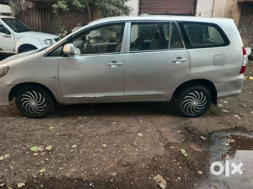 Toyota Innova 2.5 G (diesel) 8 Seater, 2010, Diesel