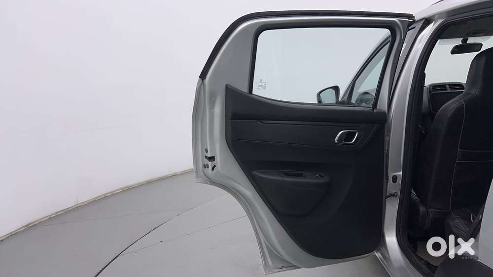 Renault Kwid 2019-ongoing 1.0 Rxt (o), 2020, Petrol