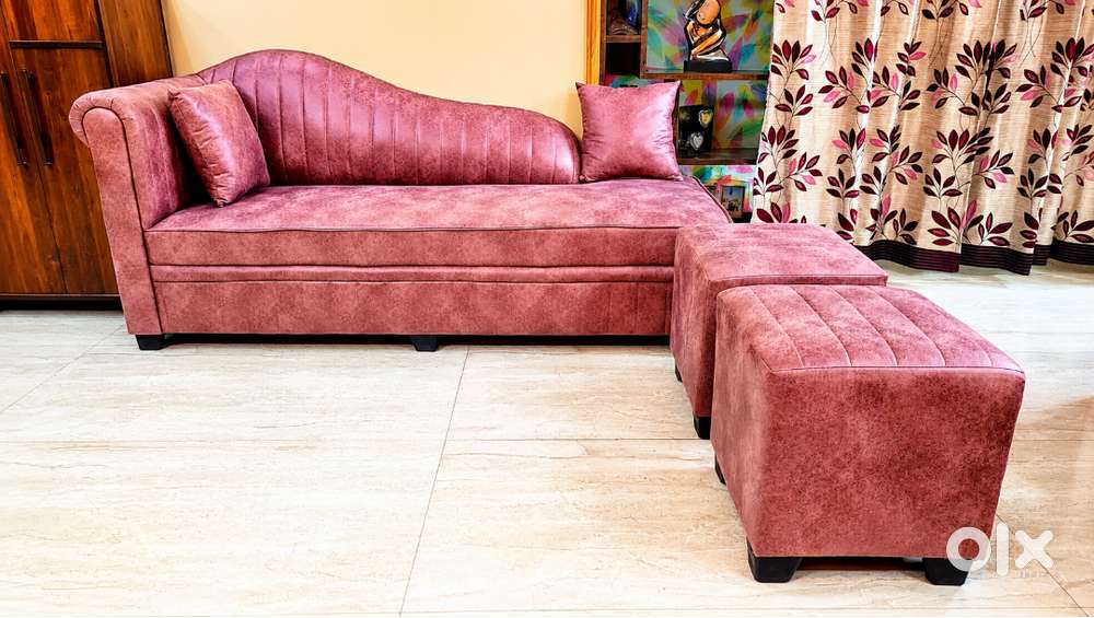 Premium 3-Seater Couch + 2 Pouffes– Excellent Condition