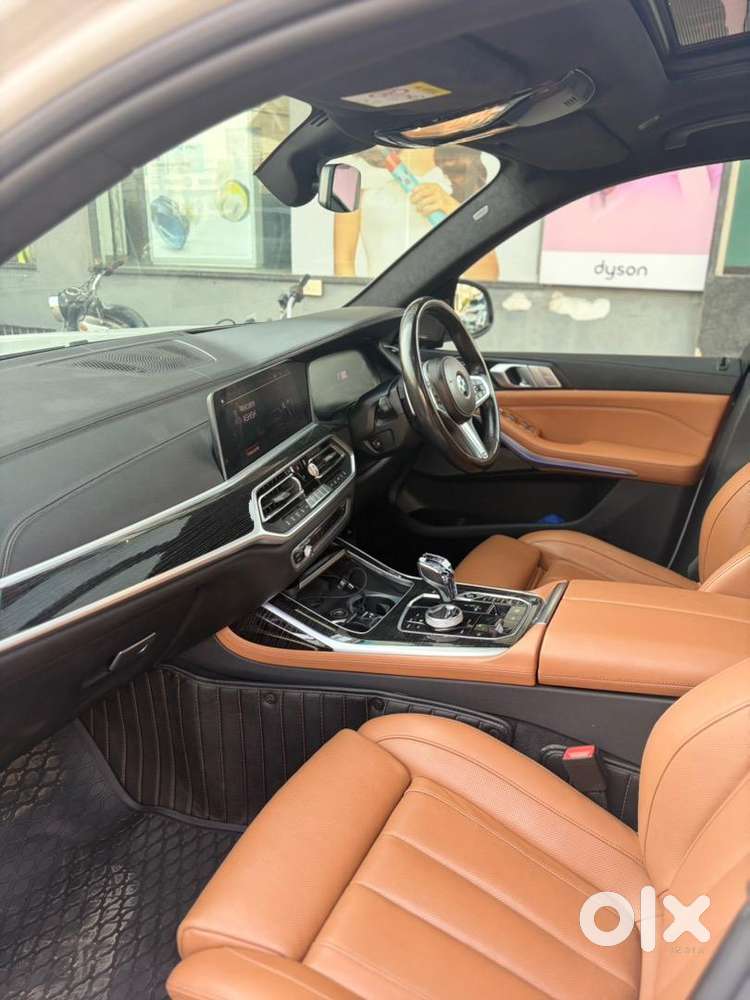 Bmw X7 M40i Less Driven