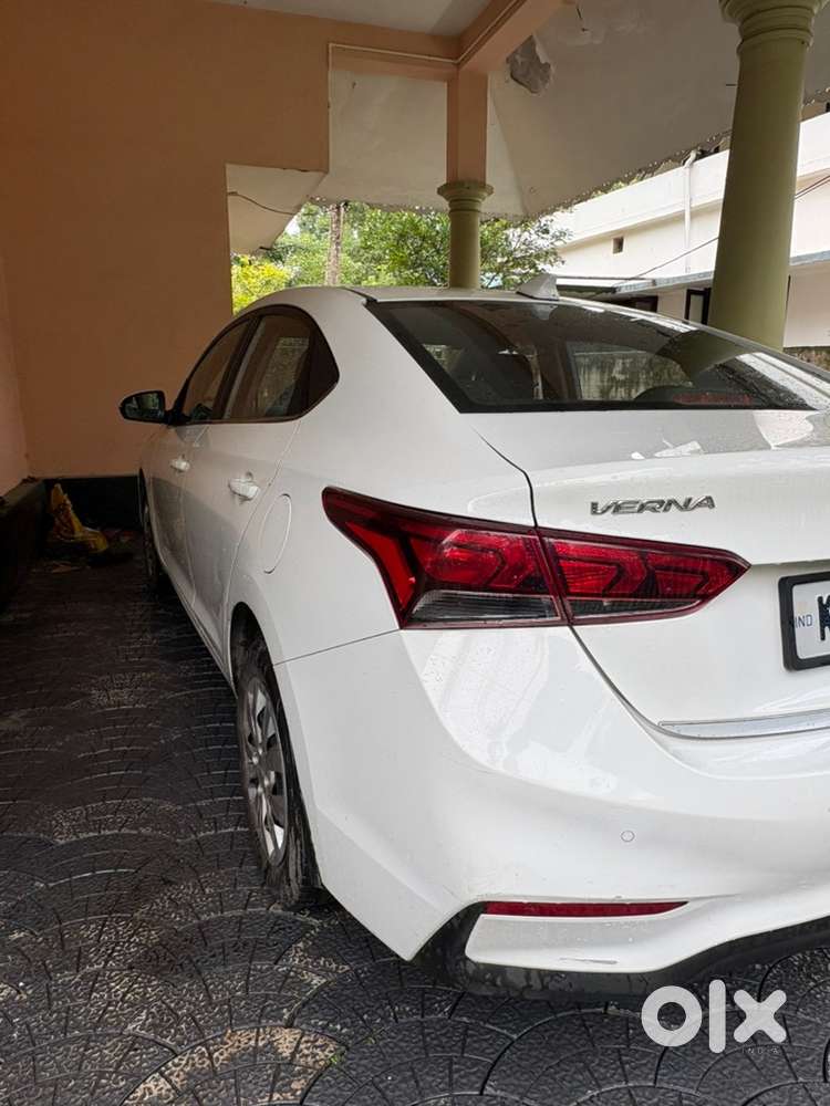 Hyundai Fluidic Verna 2018