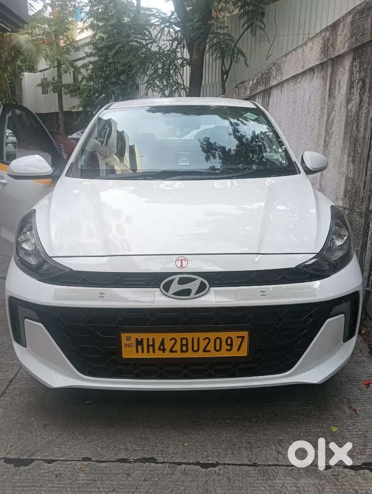 Hundai Aura Car
