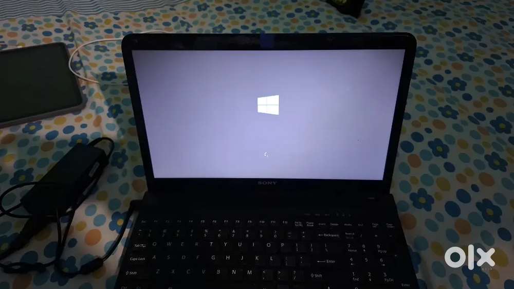 Sony i3, 2 gb ram, 250 gb hhd.