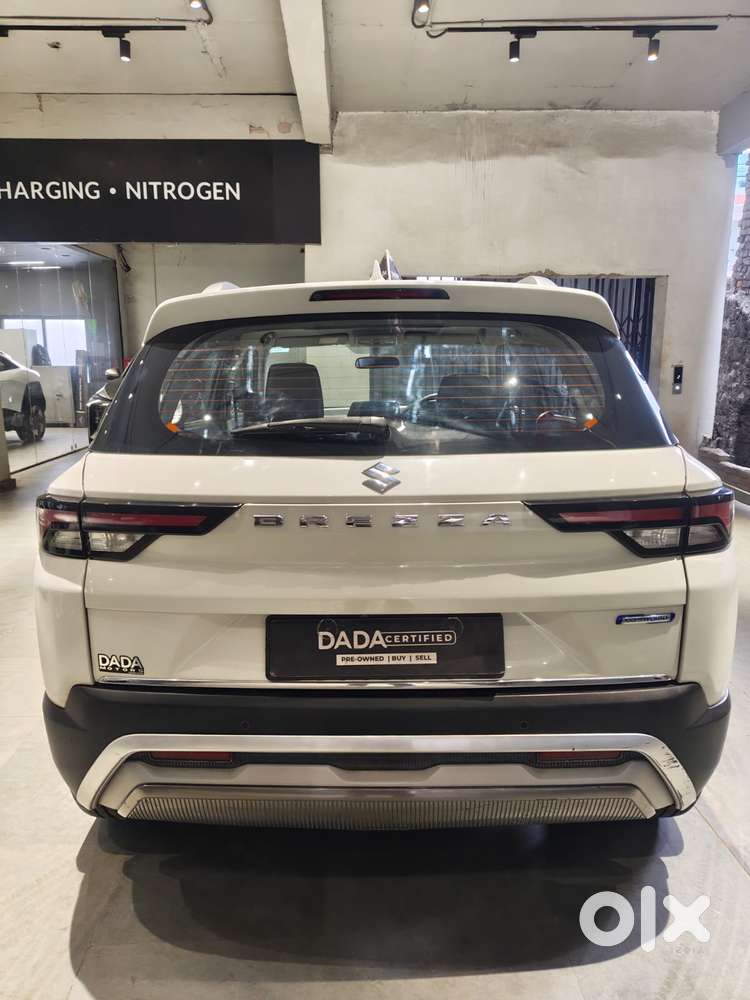 Maruti Suzuki Brezza 1.5 Zxi Smart Hybrid, 2023, Petrol