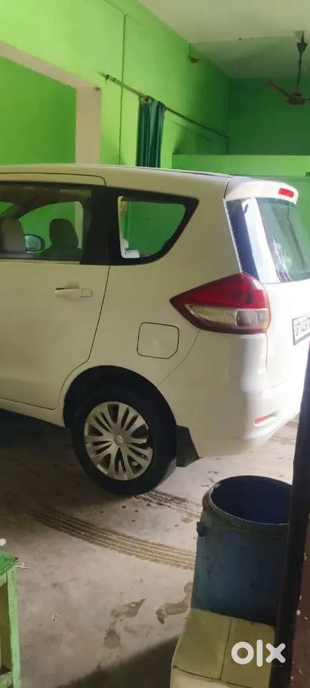 Maruti Suzuki Ertiga 1.5 Lxi 2015