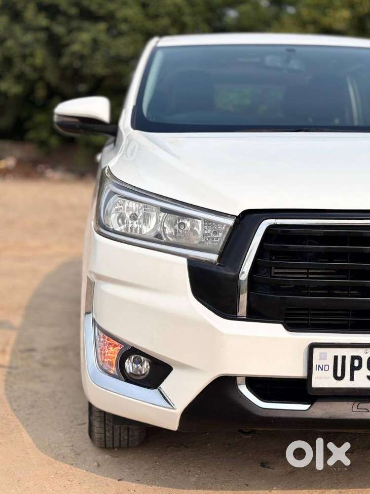 Toyota Innova Crysta 2.4 G Mt 7 Str, 2025, Diesel