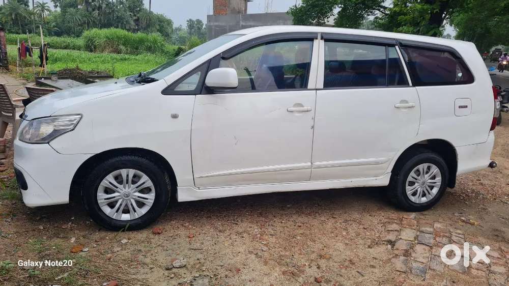 Toyota Innova 2.5 G 2014
