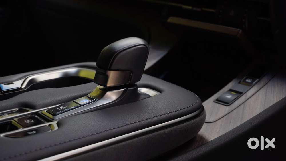 Lexus Lm 350h 4 Str Ultra Luxury, 2024, Petrol