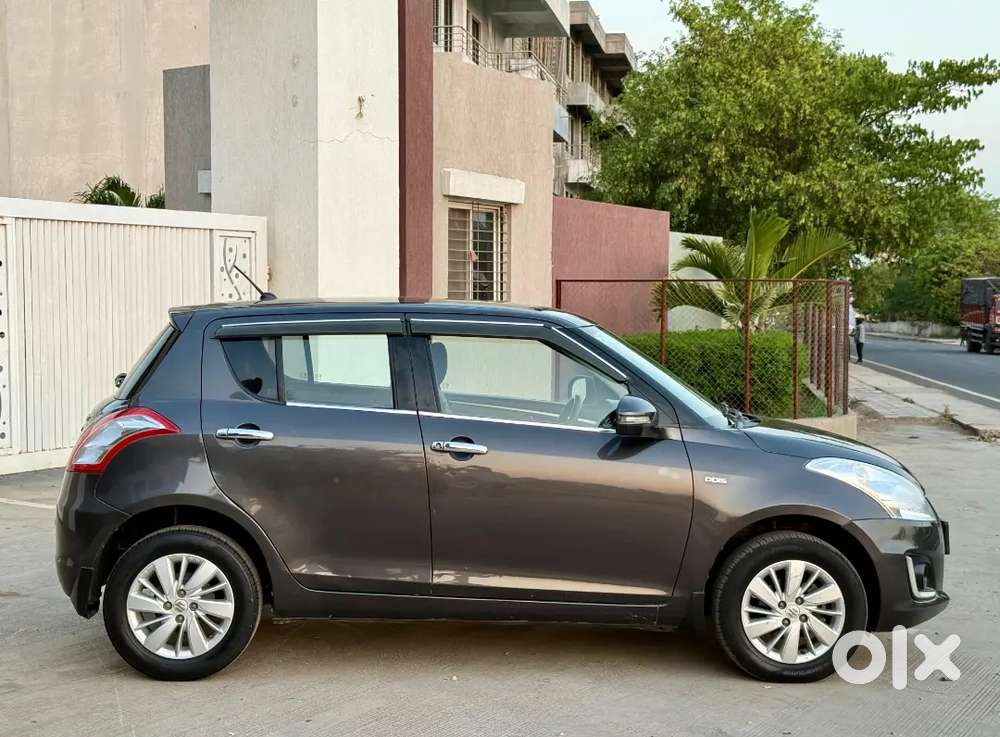 Maruti Suzuki Swift 2015 Diesel 103926 Km Driven