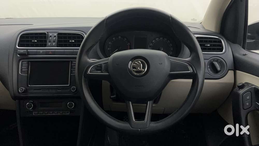 Skoda Rapid 1.0 Ambition Tsi, 2021, Petrol