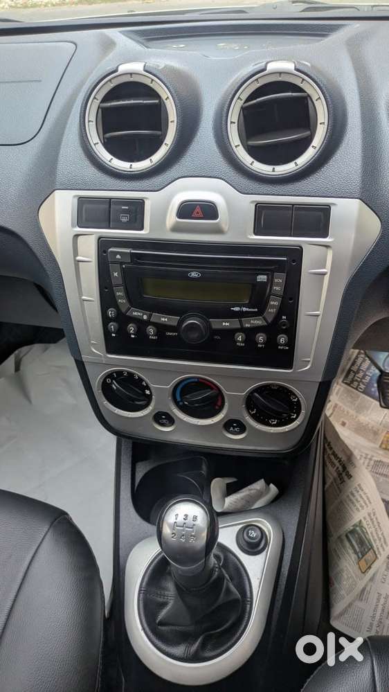 Ford Figo Petrol Titanium, 2013, Petrol