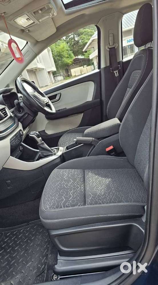 Tata Altroz 1.2 Xza Plus, 2023, Petrol