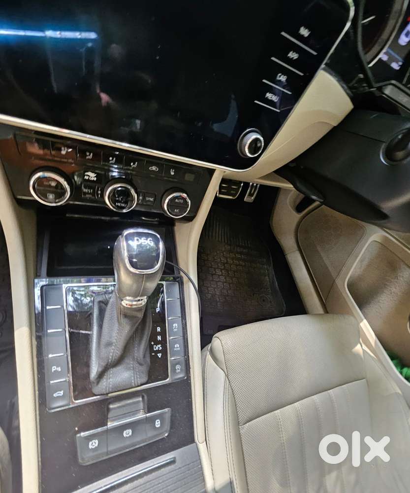 Skoda Superb 2.0 Tsi At L&k, 2020, Petrol