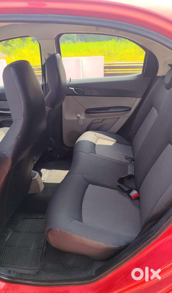 Tata Tiago Xe, 2018, Petrol