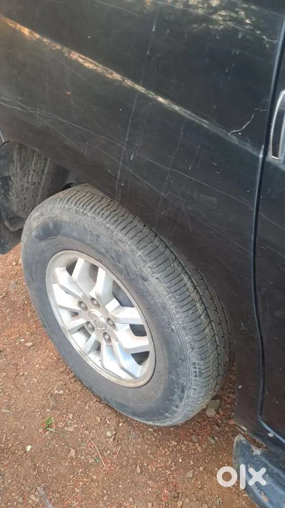 Mahindra Tuv 300 1.5 T8 2016 Diesel