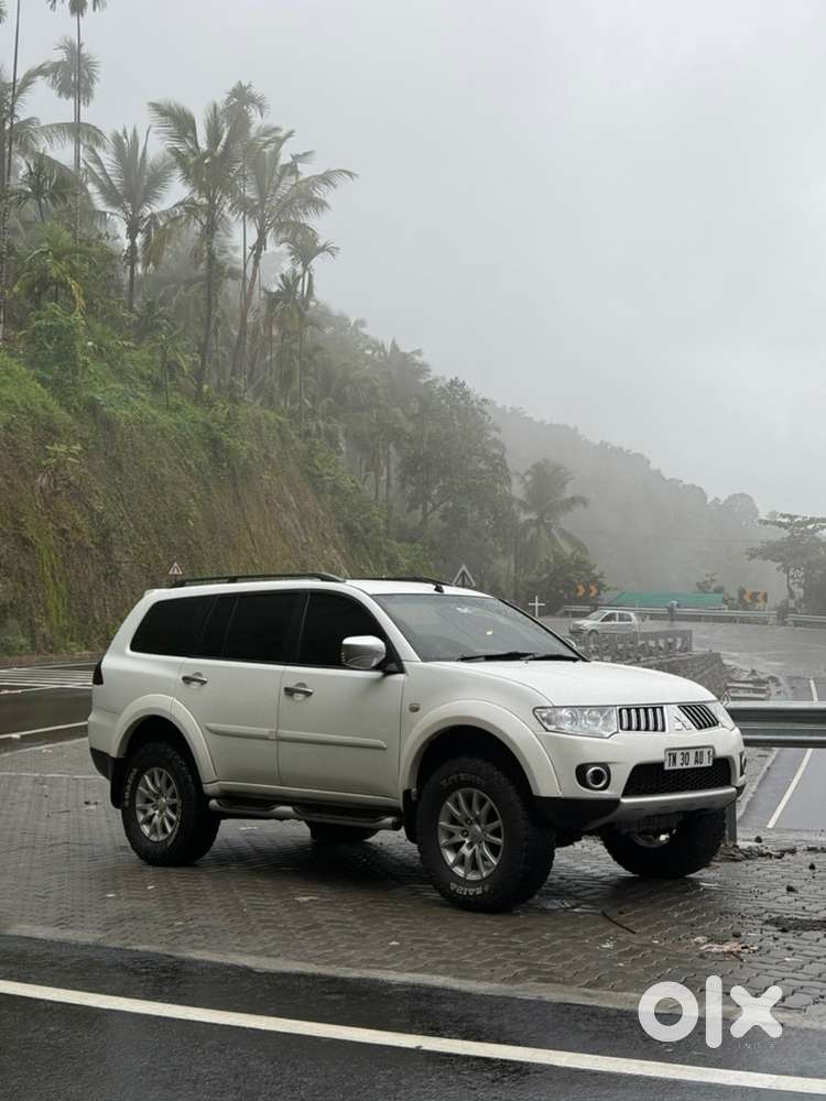 Mitsubishi Pajero Sport 2012 Diesel Car