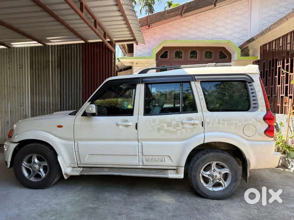 Mahindra Scorpio Classic 2011 Diesel 2nd Owner