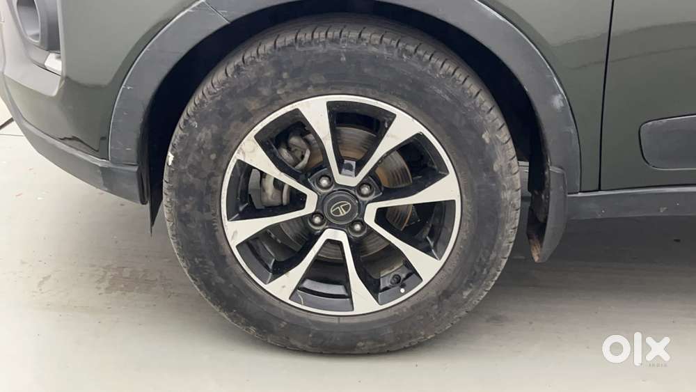 Tata Nexon 1.2 Revotron Xza Plus (o) Dual Tone, 2020, Petrol