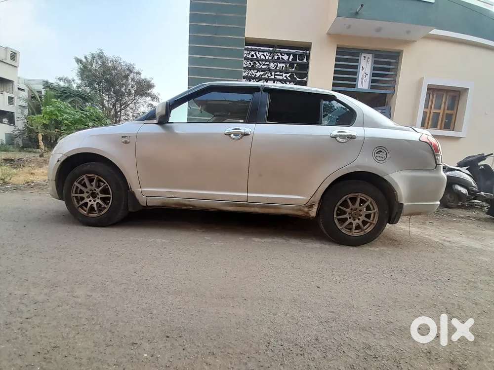 Maruti Suzuki Swift Dzire 2011