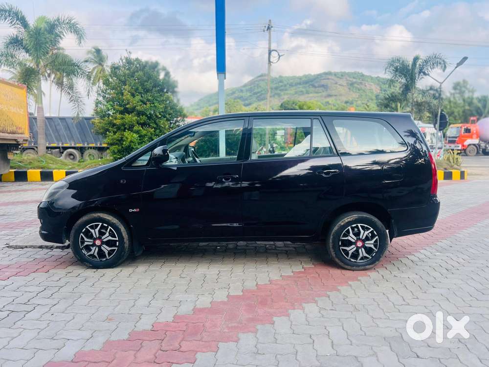 Toyota Innova 2.5 G (diesel) 7 Seater Bs Iv, 2009, Diesel