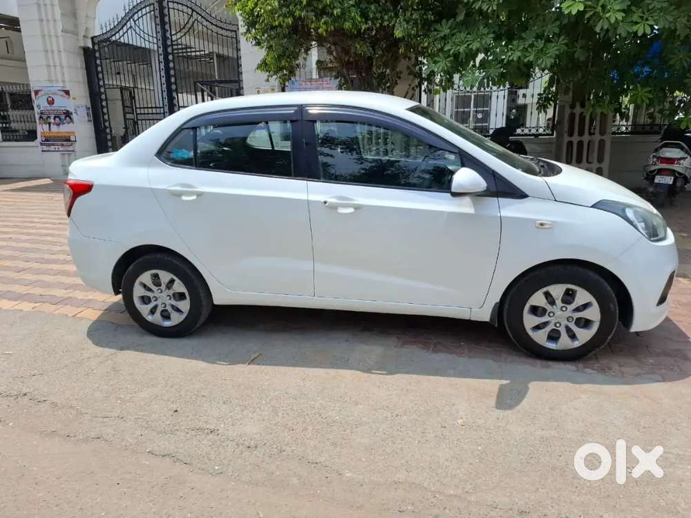 Hyundai Xcent Dec 2016 1st Onwer Petrol Cng New Insurance Tyers Good