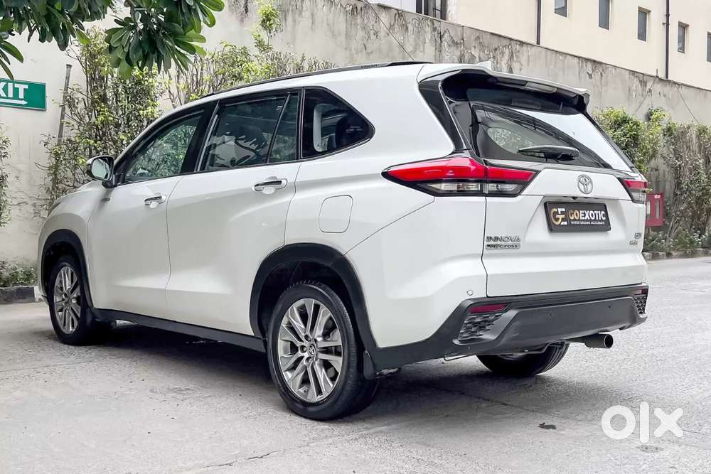 Toyota Innova Hycross 2.0 Zx Hybrid 7 Str, 2023, Petrol