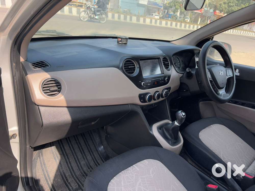 Hyundai Grand I10 2016-2017 Sportz, 2017, Petrol