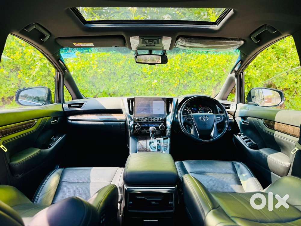 Toyota Vellfire 2.5 Hybrid, 2021, Petrol