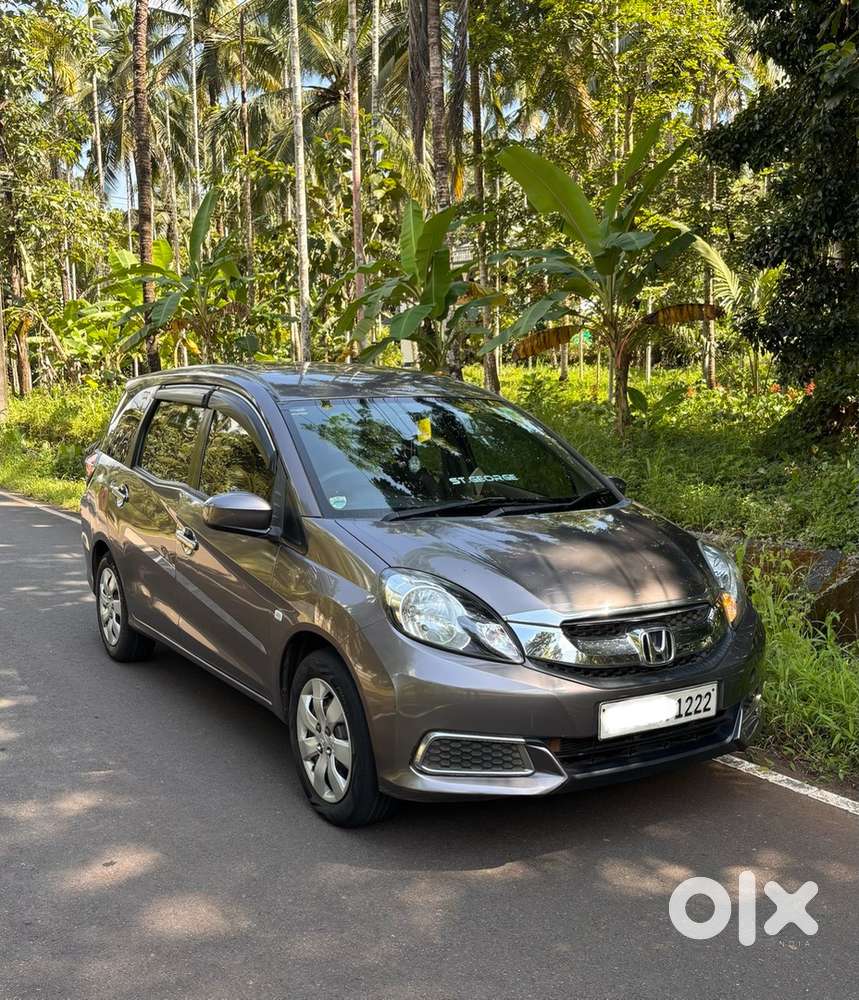 Honda Mobilio Diesel S Idtec 2015 Model Seven Seater
