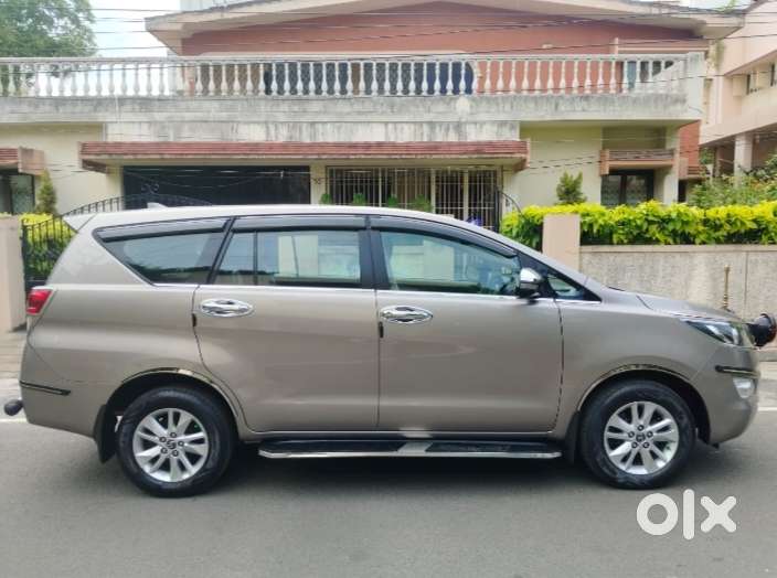 Toyota Innova Crysta 2.4 Gx Mt 8s, 2017, Diesel