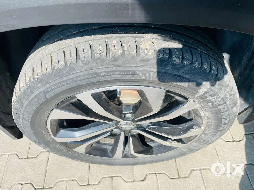 Mg Hector Plus Savvy 2024
