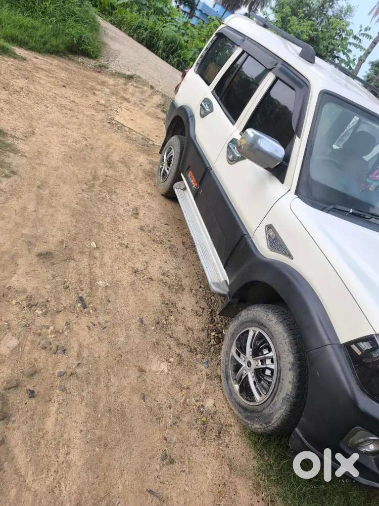 Mahindra Scorpio 2.2 S3 2019