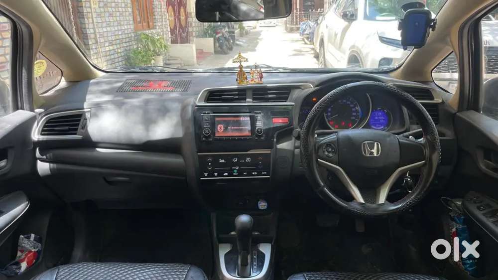 Cng On Paper
Scraches On Doors , Well Maintained From Engine.