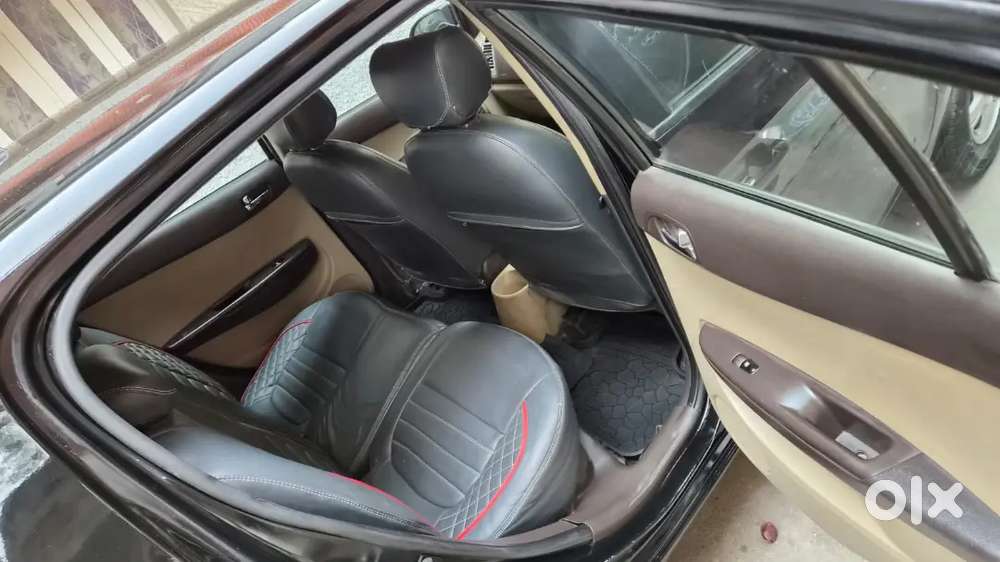 Hyundai I20 Asta Petrol 2010 Model