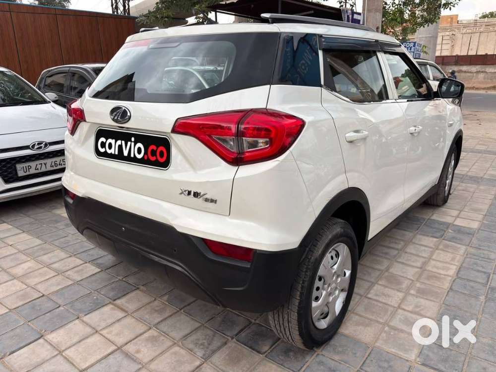 Mahindra Xuv300 W4, 2022, Petrol