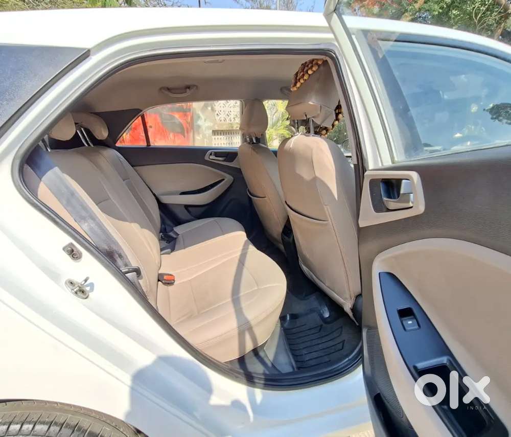 *hyundai Elite I20 Asta 1.2 (push Button Start)*