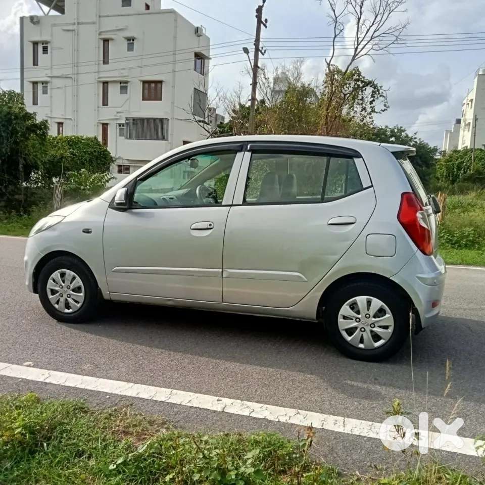 Hyundai I10 Sportz At, 2011, Petrol
