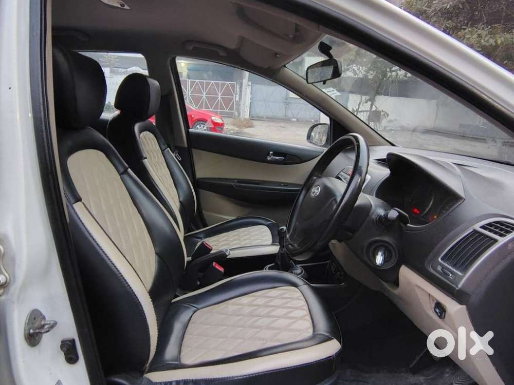 Hyundai I20 2012-2014 Magna Optional 1.2, 2013, Cng & Hybrids