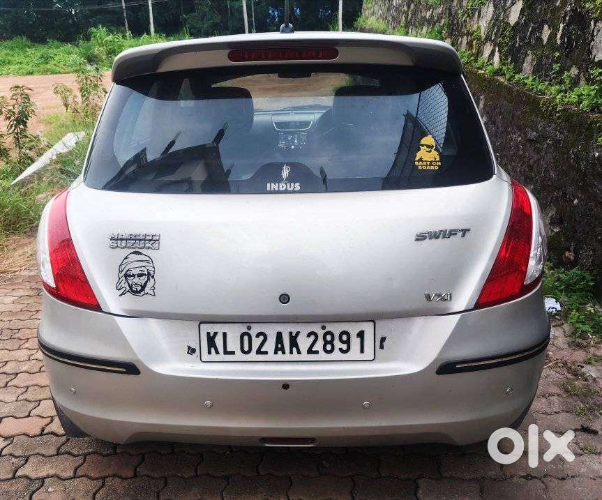 Maruti Suzuki Swift Vxi + Manual, 2012, Petrol