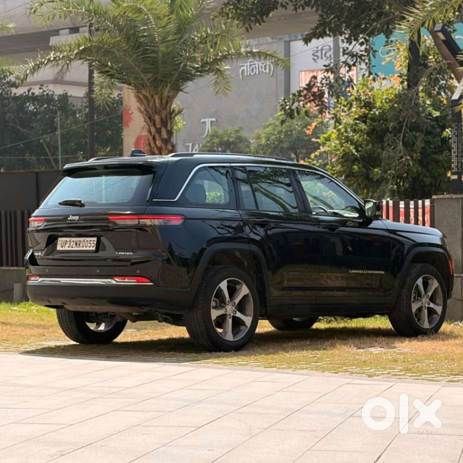 Jeep Grand Cherokee Limited (o) 4x4 At, 2023, Petrol
