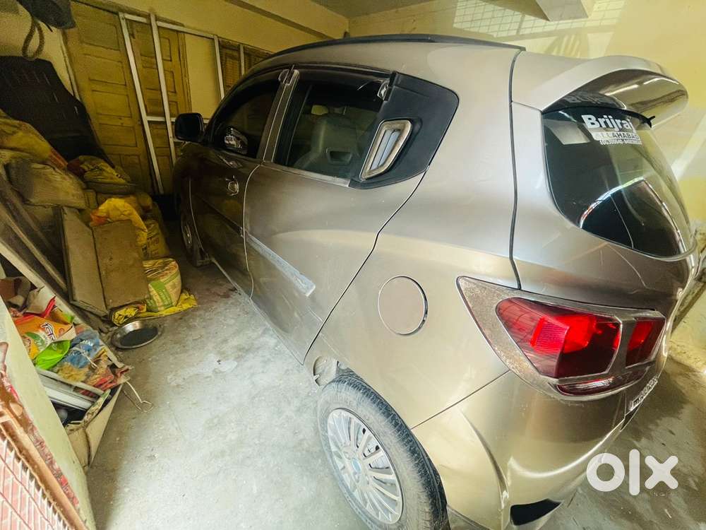 Mahindra Kuv 100 2017 Petrol Good Condition