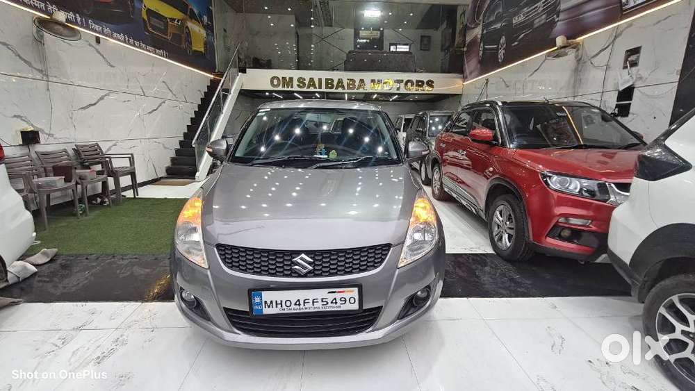 Maruti Suzuki Swift Vxi 1.2 Abs Bs-iv, 2012, Petrol