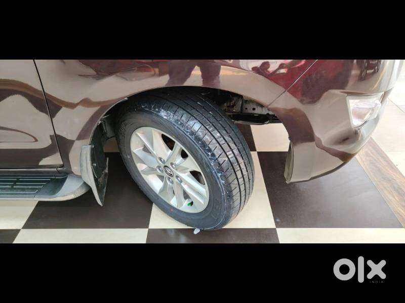 Toyota Innova Crysta [2020-ongoing] 2.4 Vx 7 Str, 2017, Diesel