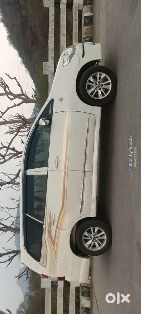 Toyota Innova 2015 Diesel 140000 Km Driven