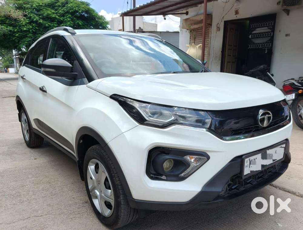 Tata Nexon 1.5 Revotorq Xm (s), 2022, Diesel